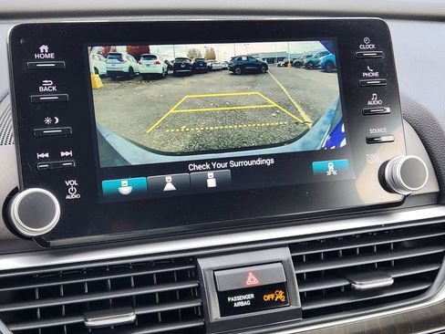 Used 2020 Honda Accord EX image 22