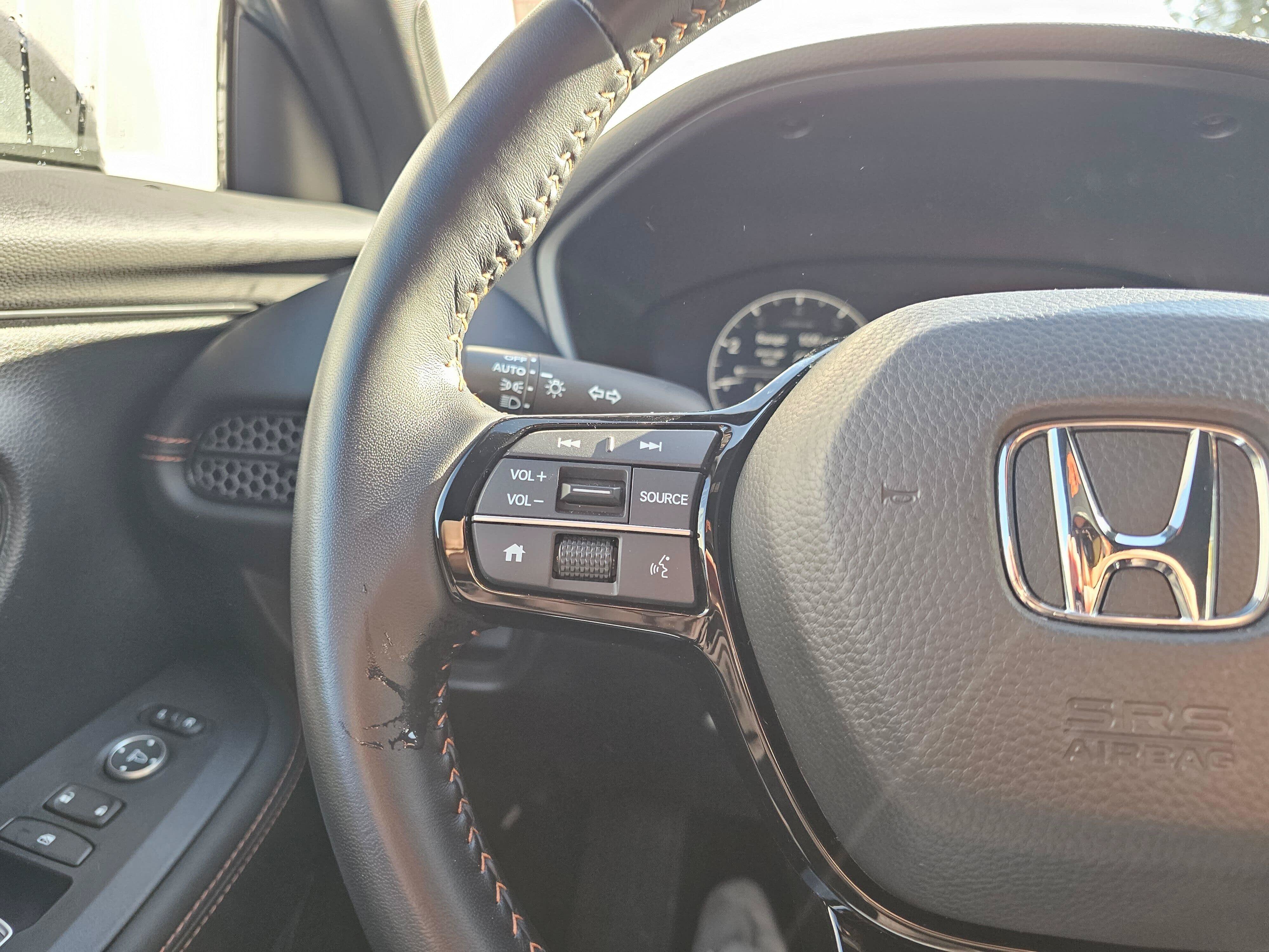 Certified 2025 Honda HR-V Sport image 34