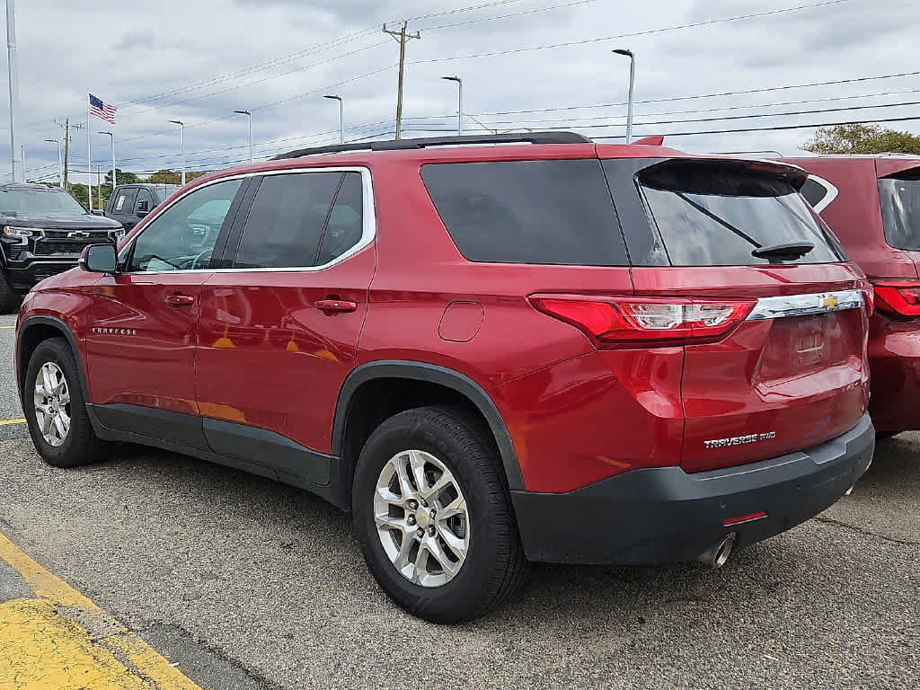 Used 2020 Chevrolet Traverse LT w/ Driver Confidence II Package AWD/4WD image 4