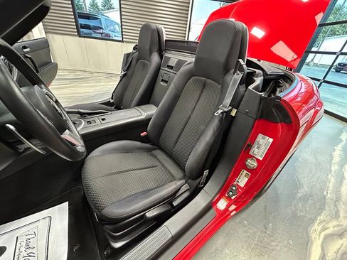 Used 2008 MAZDA MX-5 Miata Sport RWD image 5