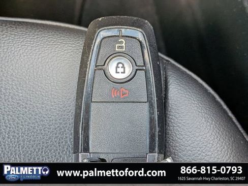 Used 2024 Ford Edge SEL image 29