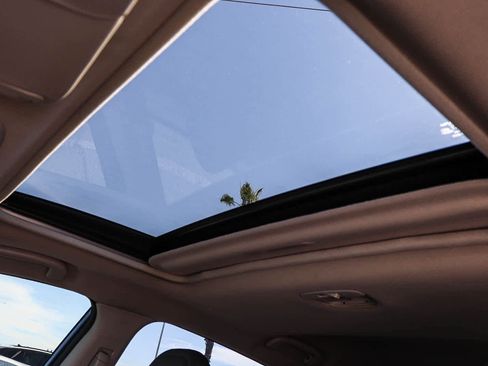 Used 2024 Subaru Crosstrek 2.0i Premium image 27