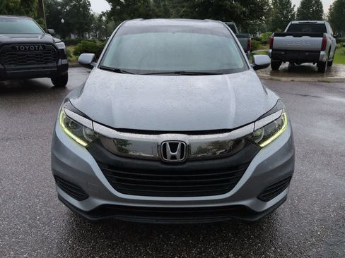 Used 2021 Honda HR-V LX image 9