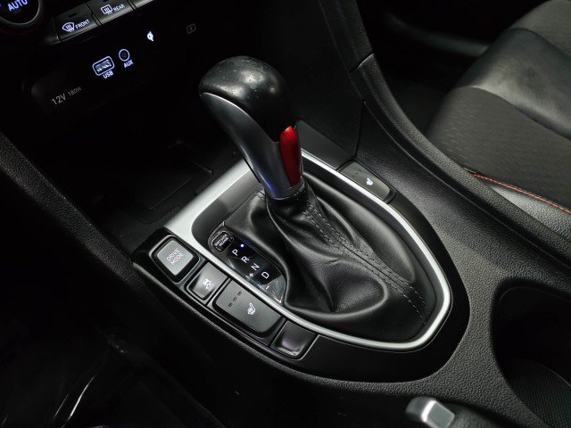 Used 2020 Hyundai Veloster Turbo FWD image 28