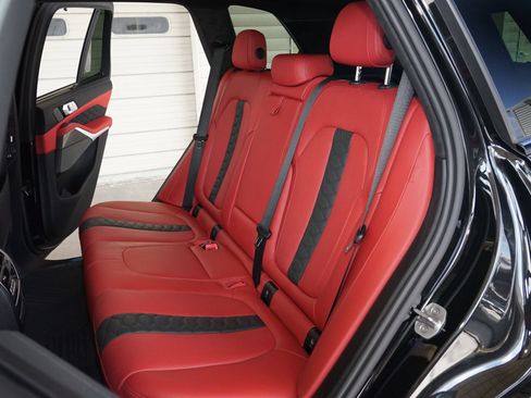Used 2022 BMW X5 M w/ Executive Package AWD/4WD image 19