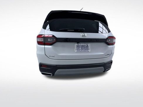Used 2024 Honda Pilot Touring image 9