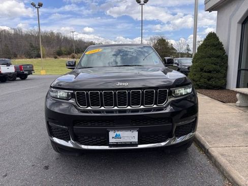 Used 2023 Jeep Grand Cherokee L Limited image 31