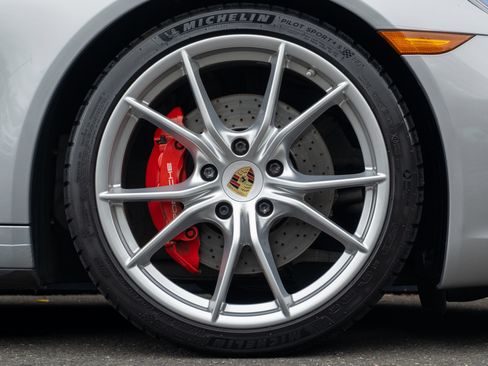 Certified 2019 Porsche 911 Carrera 4S AWD/4WD image 15