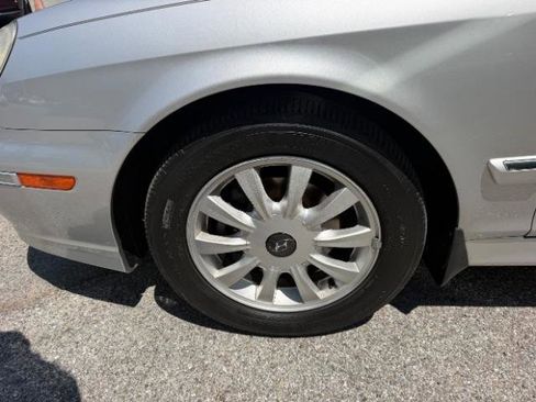 Used 2005 Hyundai Sonata GLS FWD image 11