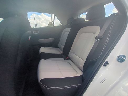 New 2026 Hyundai Venue SEL FWD image 15