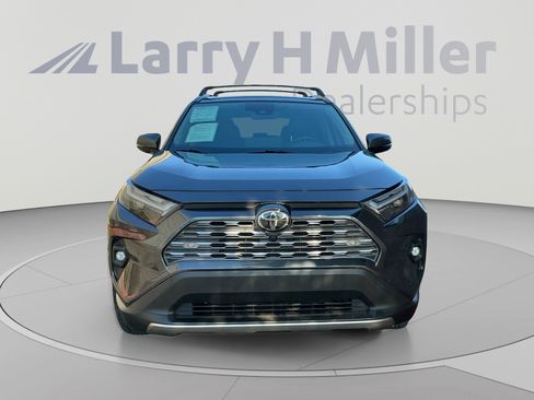 Used 2025 Toyota RAV4 Limited w/ Advanced Technology Package AWD/4WD image 8