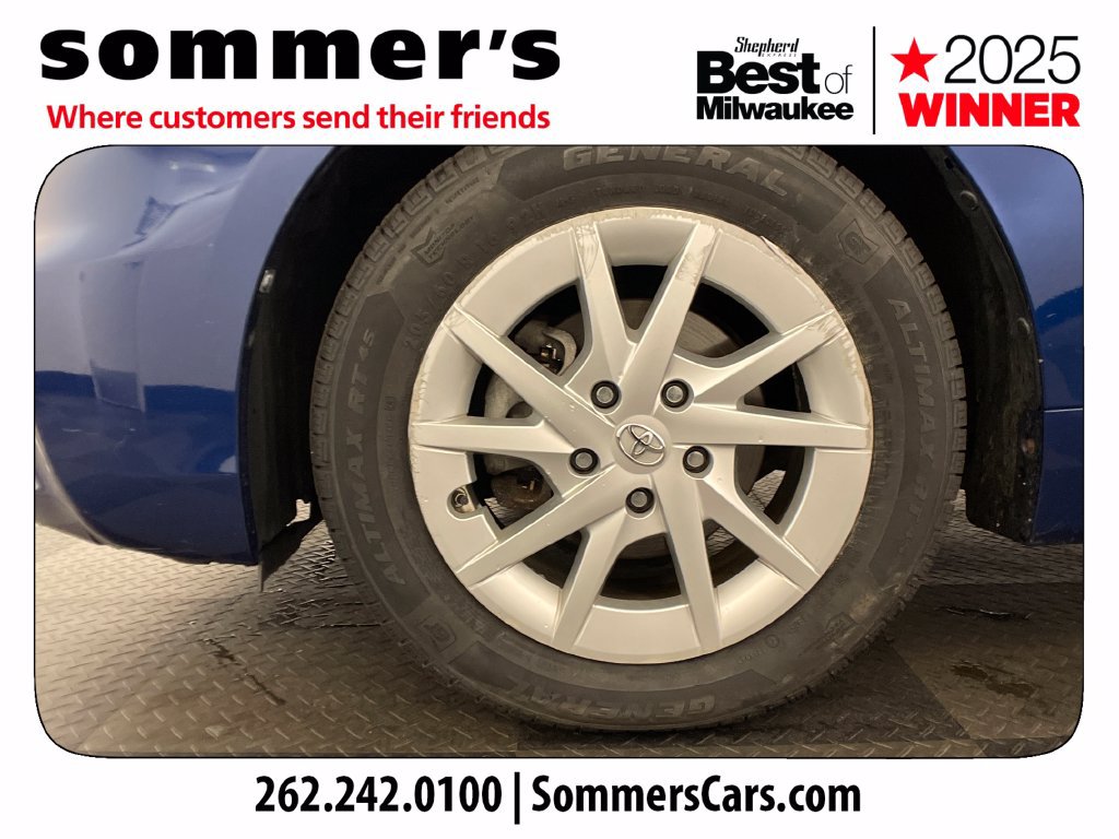 Used 2012 Toyota Prius V Three FWD image 22