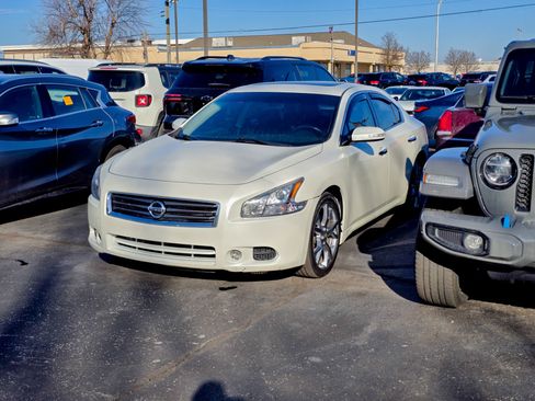 Used 2013 Nissan Maxima 3.5 SV w/ Sport Pkg image 3