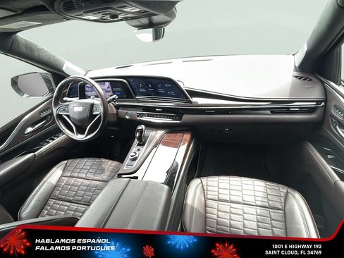 Certified 2024 Cadillac Escalade ESV Sport Platinum AWD/4WD image 31