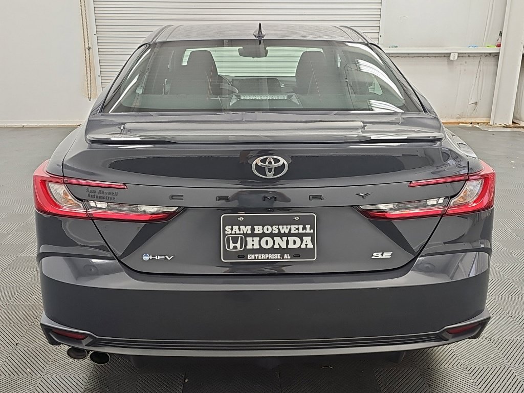 Used 2025 Toyota Camry SE FWD image 8