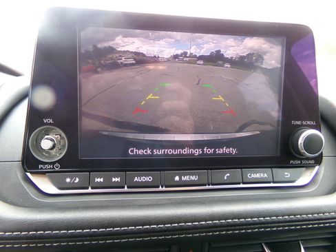 Used 2022 Nissan Rogue S AWD/4WD image 15
