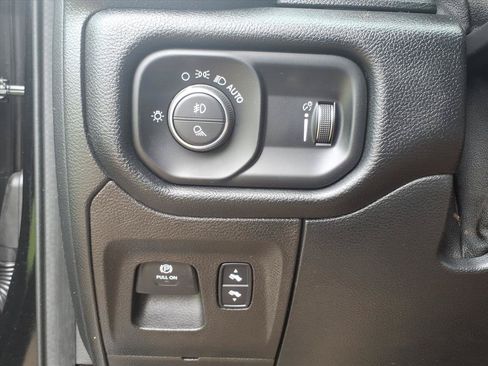 Used 2022 RAM 1500 Big Horn RWD image 18