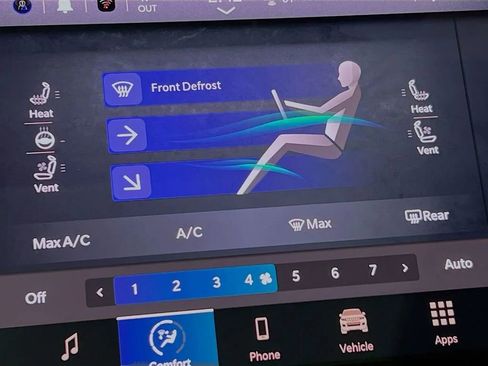 Used 2025 Jeep Grand Cherokee Limited w/ Luxury Tech Group II image 22