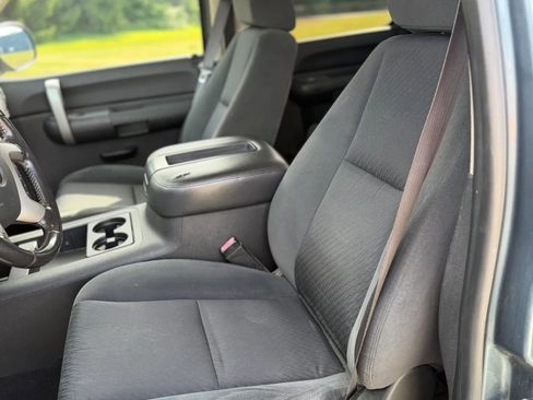 Used 2008 Chevrolet Silverado 2500 LT w/ 2LT Convenience Package AWD/4WD image 10