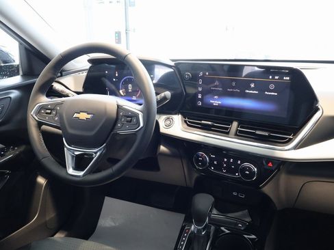 New 2026 Chevrolet Trax LT w/ LT Convenience Package image 26