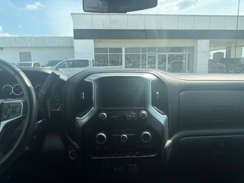 Used 2022 Chevrolet Silverado 1500 LT AWD/4WD image 10