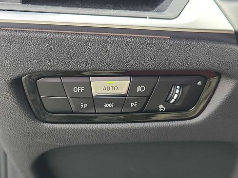 Certified 2023 BMW 330i xDrive Sedan w/ Premium Package image 22