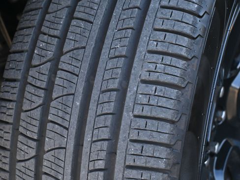 Used 2026 RAM 1500 Laramie w/ Night Edition image 28