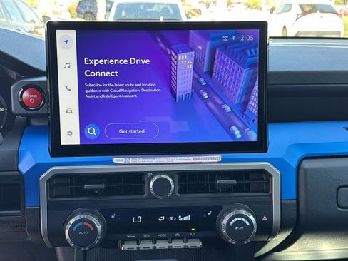 Used 2025 Toyota Tacoma TRD Off-Road image 19