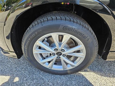 New 2025 Audi Q3 2.0T Premium image 26