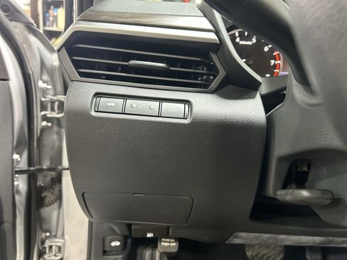 Used 2024 Nissan Altima 2.5 SV image 19