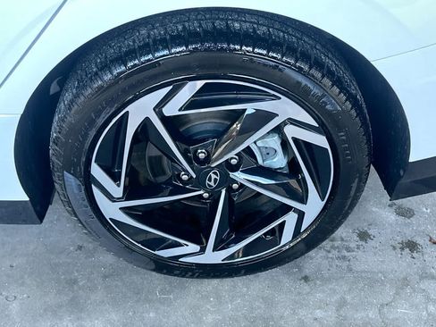 Used 2026 Hyundai Sonata SEL FWD image 11