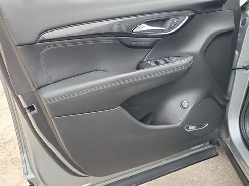 Used 2023 Buick Envision Essence w/ Technology Package I image 20