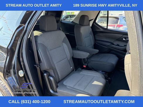 Used 2020 Chevrolet Traverse LT w/ Driver Confidence II Package image 12