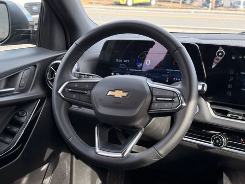 Used 2025 Chevrolet Equinox LT image 20