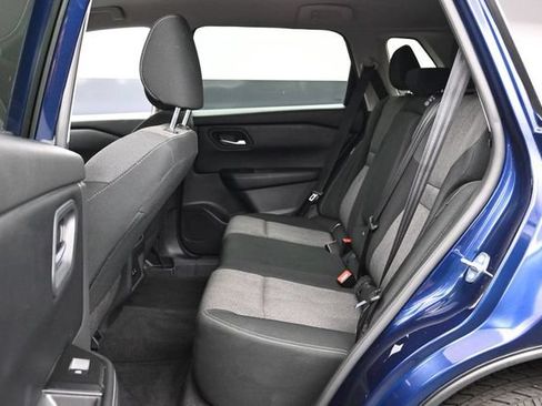 Used 2025 Nissan Rogue SV AWD/4WD image 21