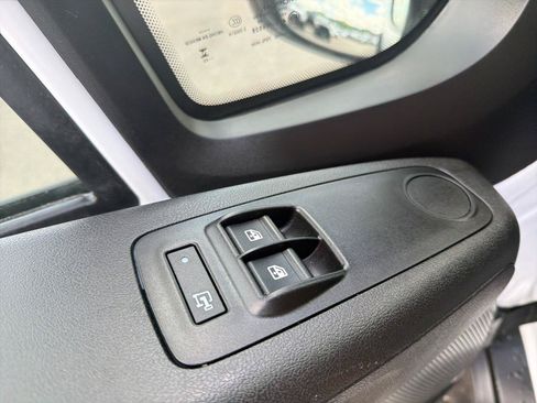 Used 2023 RAM ProMaster 2500 w/ Convenience Group FWD image 14