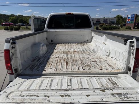 Used 2004 Ford F250 XLT AWD/4WD image 15