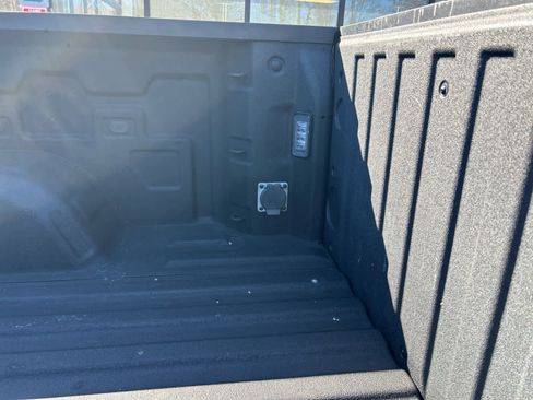 Used 2022 Chevrolet Silverado 1500 Custom Trail Boss w/ Midnight Edition image 21