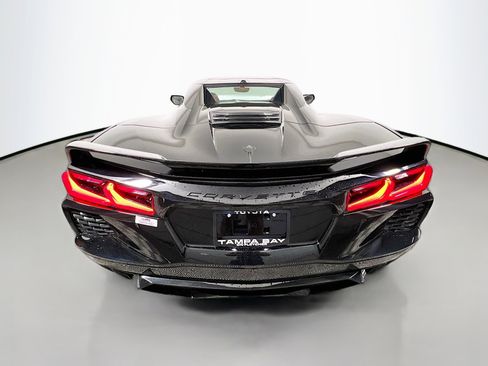 Used 2023 Chevrolet Corvette Stingray w/ Z51 Performance Package image 6