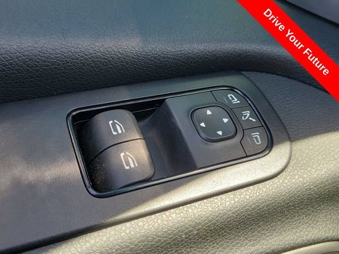 Used 2024 Mercedes-Benz Sprinter 2500 image 19