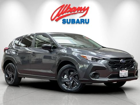 Used 2024 Subaru Crosstrek 2.0i AWD/4WD image 2