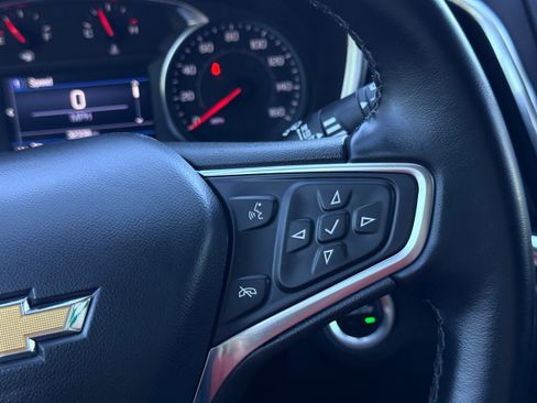 Used 2023 Chevrolet Equinox LT AWD/4WD image 16