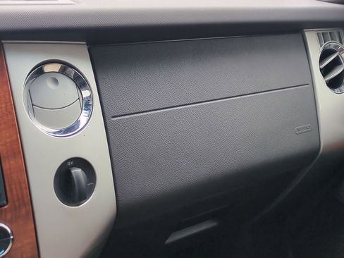 Used 2010 Ford Expedition Eddie Bauer image 29