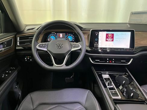 New 2026 Volkswagen Atlas SE image 18