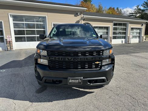 Used 2021 Chevrolet Silverado 1500 Custom image 2