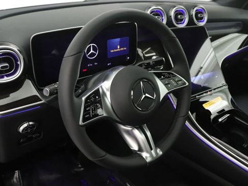 New 2026 Mercedes-Benz GLC 300 image 5
