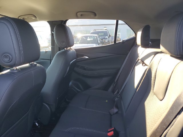 Certified 2024 Buick Encore GX Preferred w/ Comfort Package FWD image 8