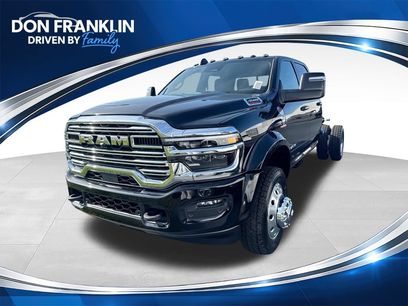 New 2026 RAM 4500 4x4 Crew Cab DRW w/ Laramie Trim Package