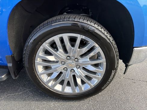 Used 2025 Chevrolet Silverado 1500 LT w/ Leather Package image 12