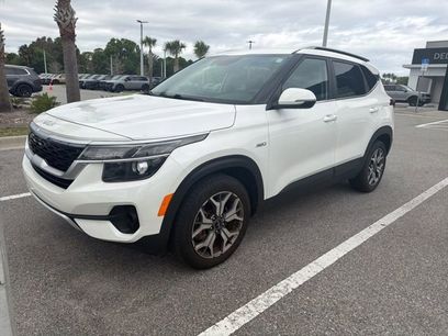 Used 2022 Kia Seltos EX